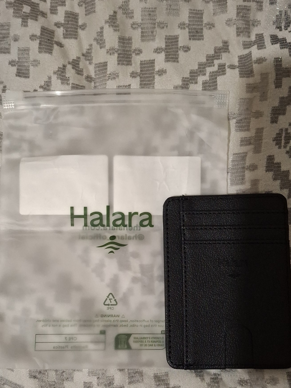 HALARA Black Card Holder Wallet with Multiple Card Slots